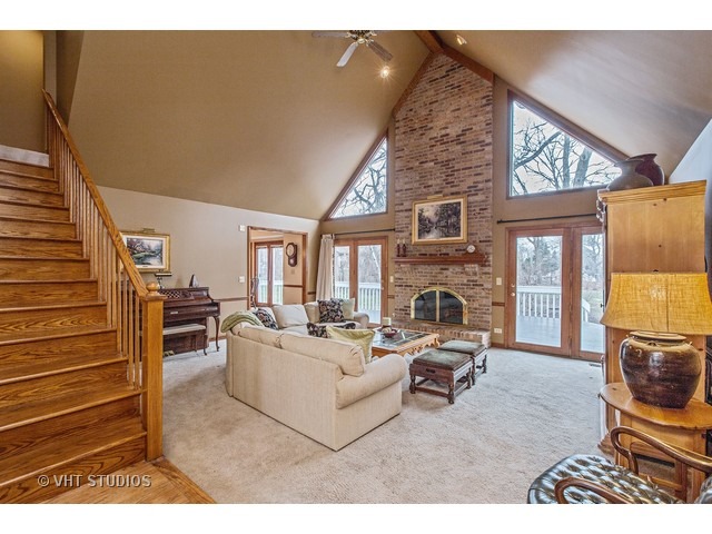7 Liberty Ct, Cary, IL 60013 photo 6