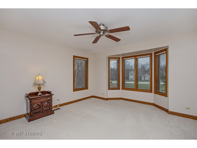 7 Liberty Ct, Cary, IL 60013 photo 13