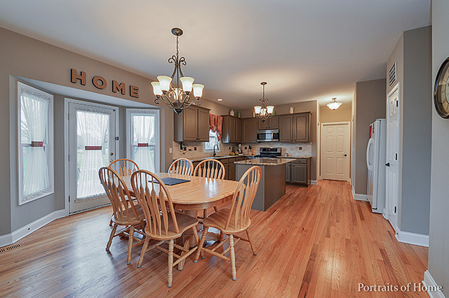 2444 Avalon Ct, Aurora, IL 60503 photo 7