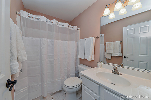 2444 Avalon Ct, Aurora, IL 60503 photo 17