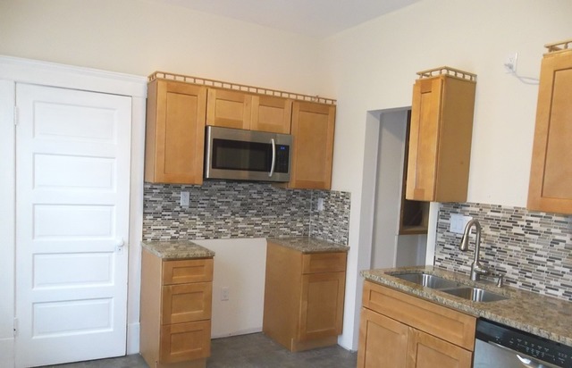 1116 Walnut Ave, Dixon, IL 61021 photo 4