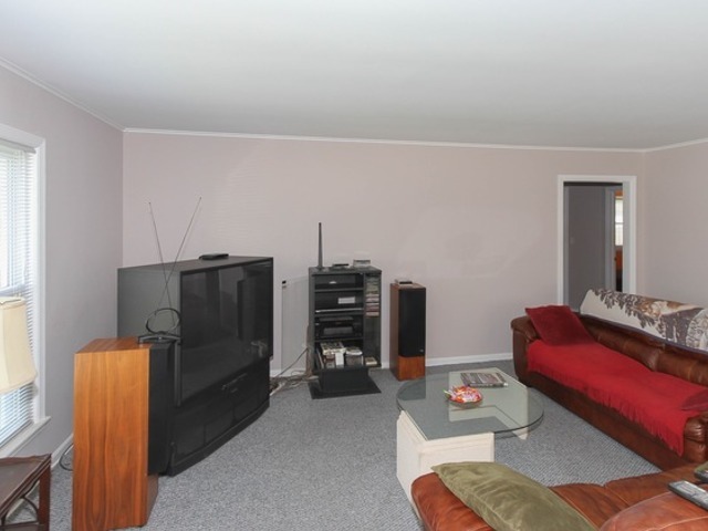1287 Wayne Dr, Des Plaines, IL 60018 photo 3