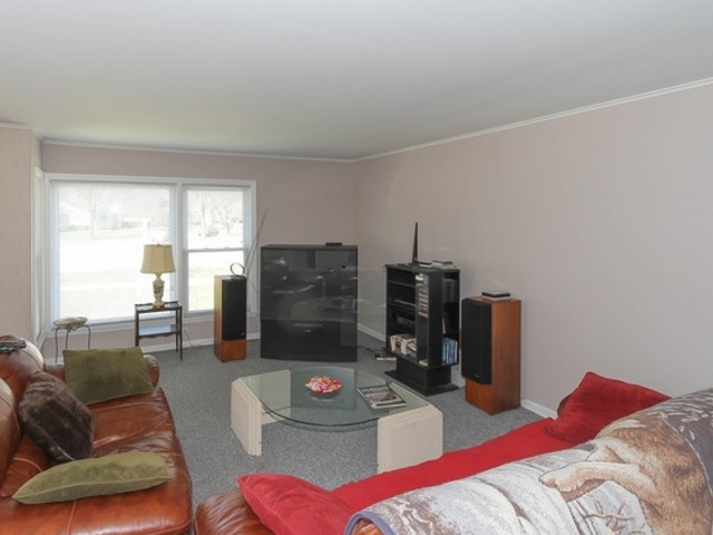 1287 Wayne Dr, Des Plaines, IL 60018 photo 6