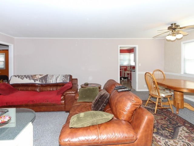 1287 Wayne Dr, Des Plaines, IL 60018 photo 4