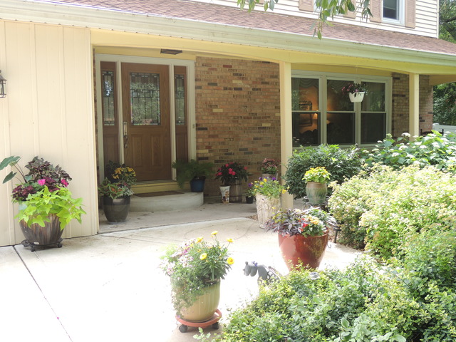 106 Julie Dr, Kankakee, IL 60901 photo 3