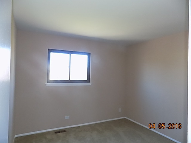 1712 Lakeview Dr, Wheeling, IL 60090 photo 10