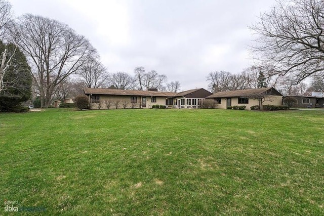 208 Sharon Dr, Dundee, IL 60118 photo 24
