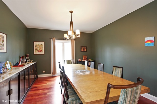 255 Bristol Ct, Deerfield, IL 60015 photo 9