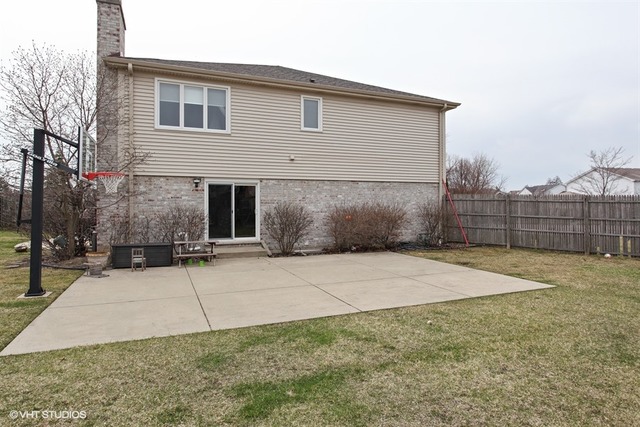 255 Bristol Ct, Deerfield, IL 60015 photo 23