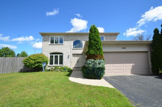 255 Bristol Ct, Deerfield, IL 60015 photo 1