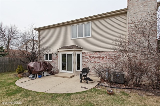 255 Bristol Ct, Deerfield, IL 60015 photo 24
