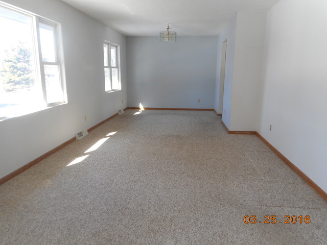4428 Leeash Ct, Roscoe, IL 61073 photo 2