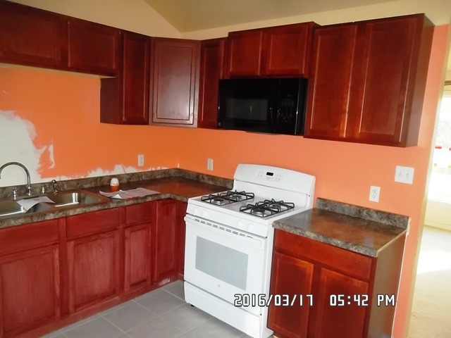728 Moore St, Kankakee, IL 60901 photo 8