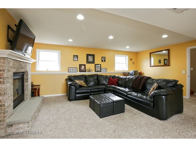 5921 Eaglewood Trl, Mchenry, IL 60050 photo 14