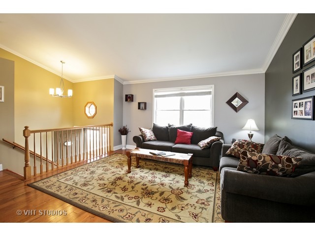 5921 Eaglewood Trl, Mchenry, IL 60050 photo 2