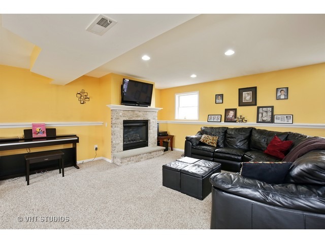 5921 Eaglewood Trl, Mchenry, IL 60050 photo 15