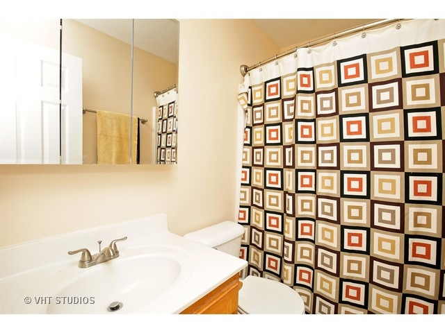 5921 Eaglewood Trl, Mchenry, IL 60050 photo 9
