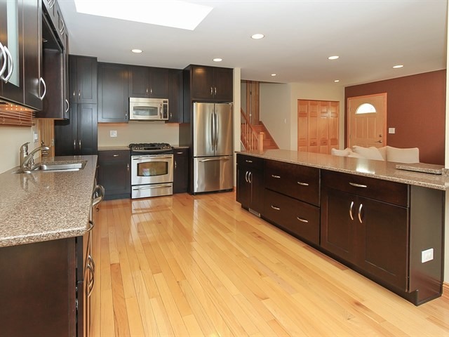543 La Salle St, Des Plaines, IL 60016 photo 7
