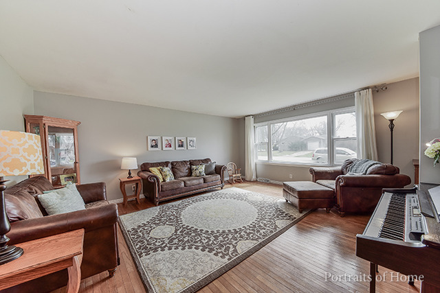 1889 Robert St, Aurora, IL 60506 photo 5