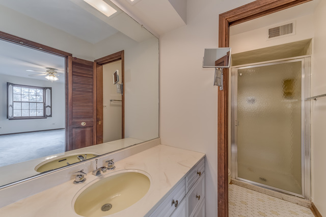 1110 Shady Ln, Wheaton, IL 60187 photo 15