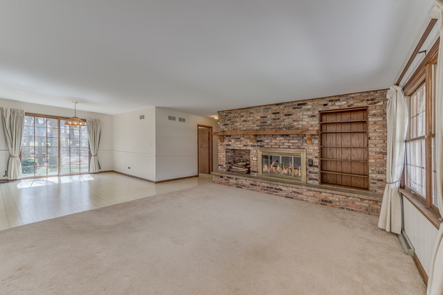 1110 Shady Ln, Wheaton, IL 60187 photo 9