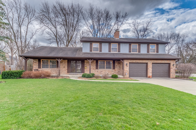 1110 Shady Ln, Wheaton, IL 60187 photo 1