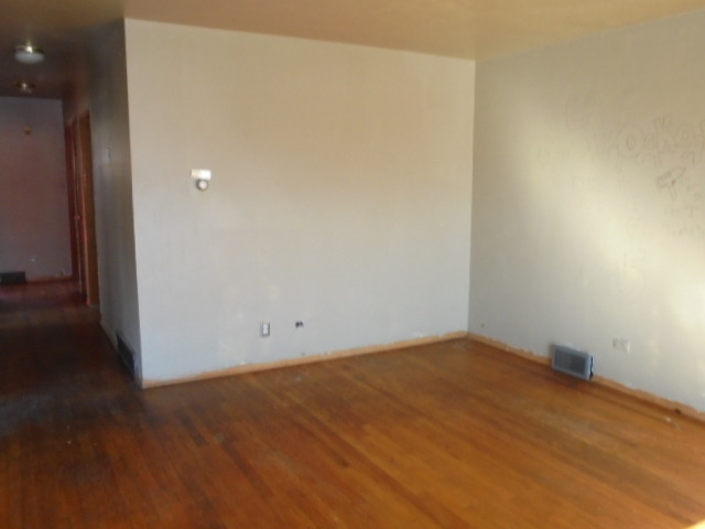9530 S Sangamon St, Chicago, IL 60643 photo 3