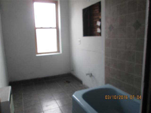 435 E 42nd Pl, Chicago, IL 60653 photo 11