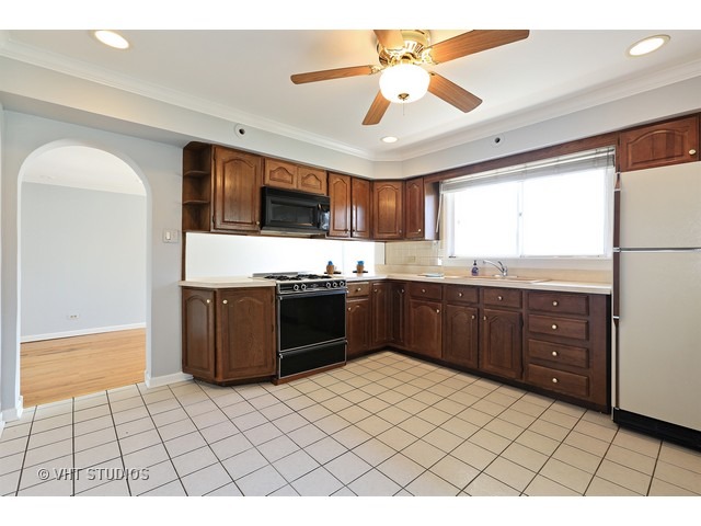 241 E Belden Ave, Elmhurst, IL 60126 photo 6