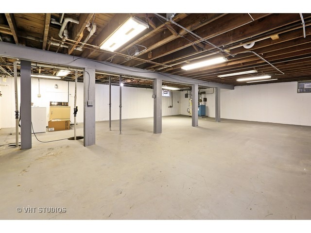 241 E Belden Ave, Elmhurst, IL 60126 photo 15