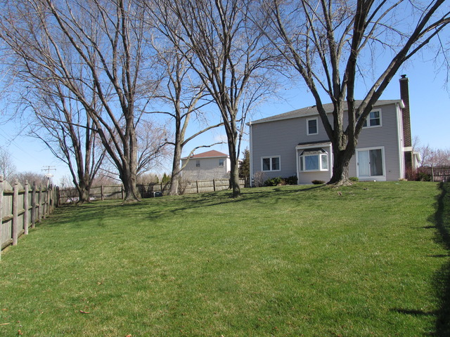 600 Randi Ln, Hoffman Estates, IL 60169 photo 23