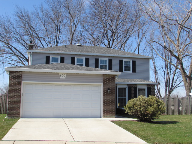 600 Randi Ln, Hoffman Estates, IL 60169 photo 1