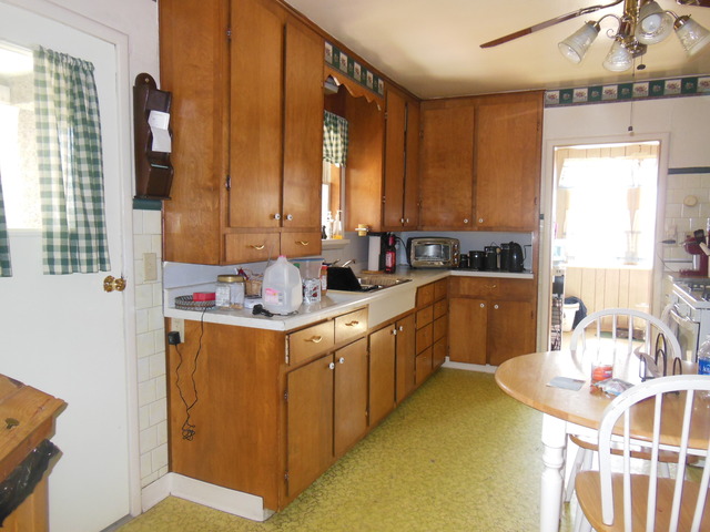 1522 3rd St, Peru, IL 61354 photo 3