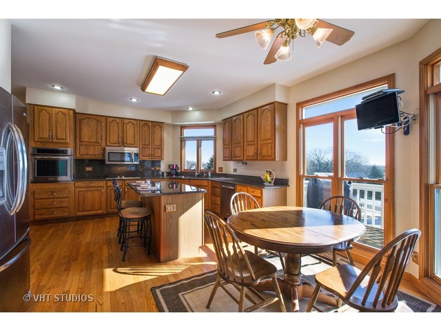 23 Brittany Dr, Cary, IL 60013 photo 5