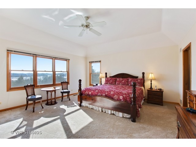 23 Brittany Dr, Cary, IL 60013 photo 11