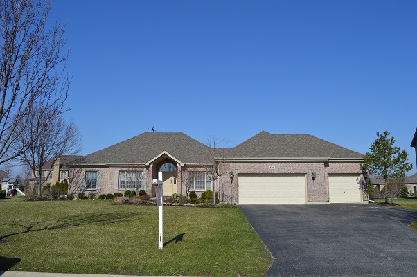 640 Bluestem Ln, Algonquin, IL 60102 photo 1