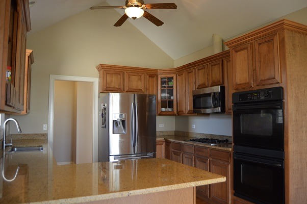 640 Bluestem Ln, Algonquin, IL 60102 photo 5