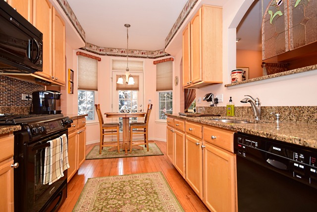 500 Tamarack Dr, Bartlett, IL 60103 photo 7