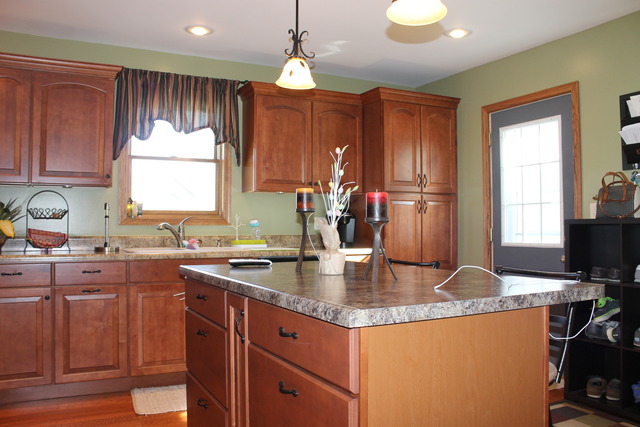 1306 W Jackson St, Ottawa, IL 61350 photo 3