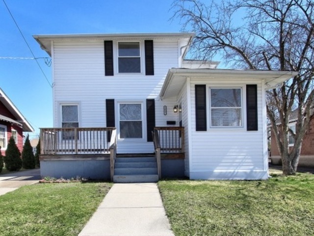 1017 Hill Ave, Elgin, IL 60120 photo 1