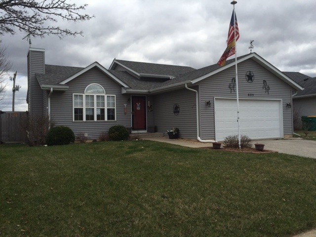 809 Nicholas Cir, Genoa, IL 60135 photo 1