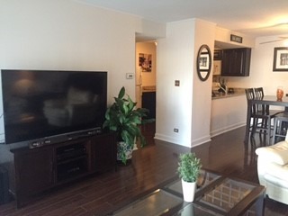 1808 Plum Grove Rd #1C, Rolling Meadows, IL 60008 photo 3