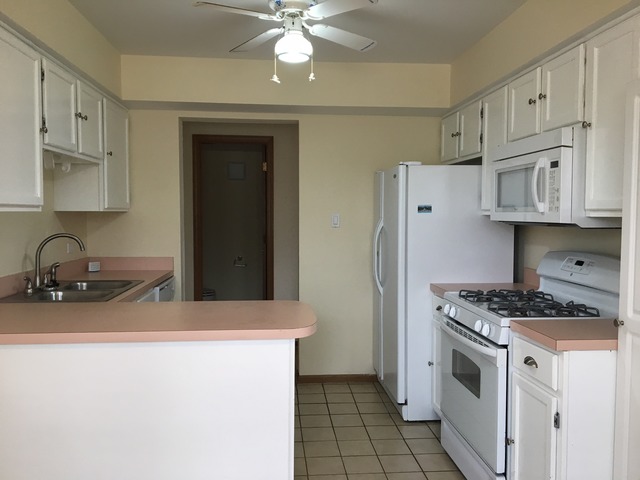 3510 Frontenac Ct, Aurora, IL 60504 photo 8