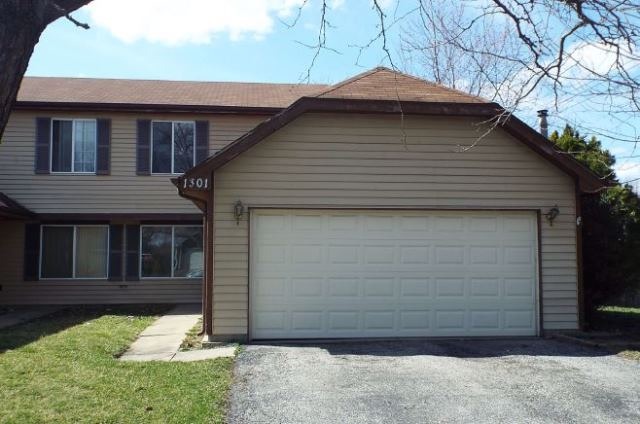 1301 Andover Dr, Aurora, IL 60504 photo 2