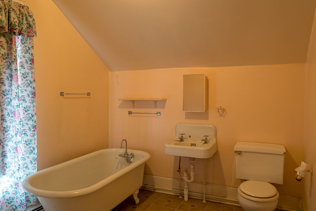 313 Center St, Elgin, IL 60120 photo 9