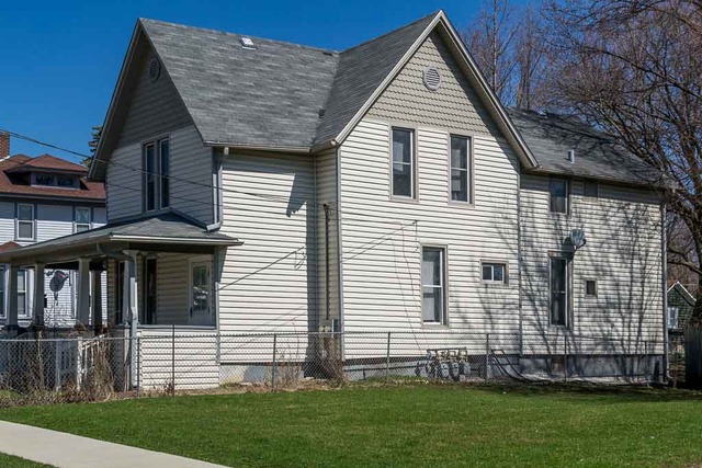 313 Center St, Elgin, IL 60120 photo 1