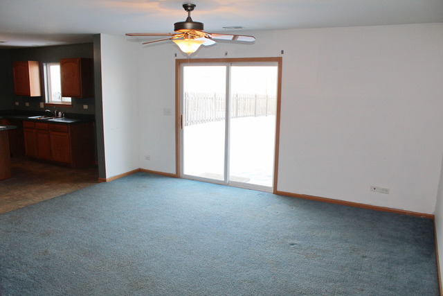 1805 Leatherleaf Trl, Hebron, IL 60034 photo 5