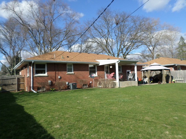 384 Manor Pl, Aurora, IL 60506 photo 4