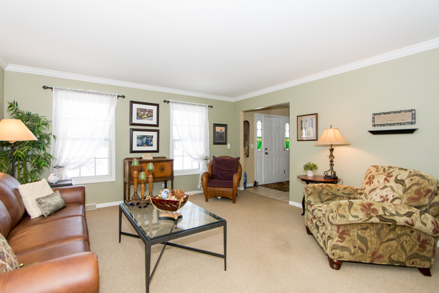 2097 Childs Ct, Wheaton, IL 60187 photo 4