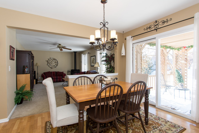 2097 Childs Ct, Wheaton, IL 60187 photo 9